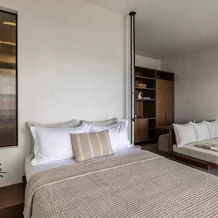 Orion Hotel *